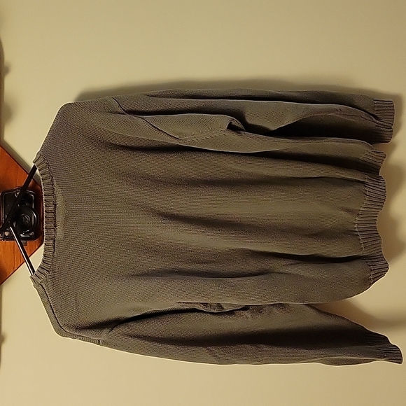 Izod Sweater - Picture 3 of 3